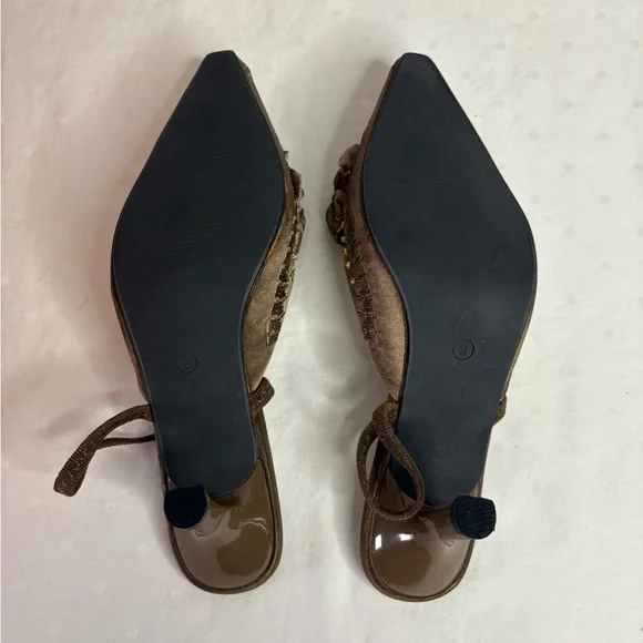 John Fashion Beaded Roses Elegant Slingback Taupe Formal Heels - Picture 7 of 7